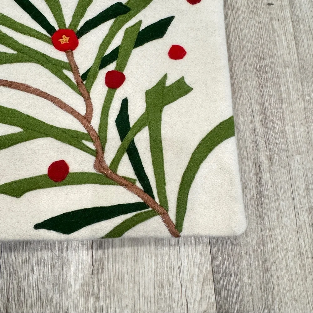 Crate&Barrel Alpine Wool Blend Accent Pillow Cover 12x18 Green Red Ivory Winter